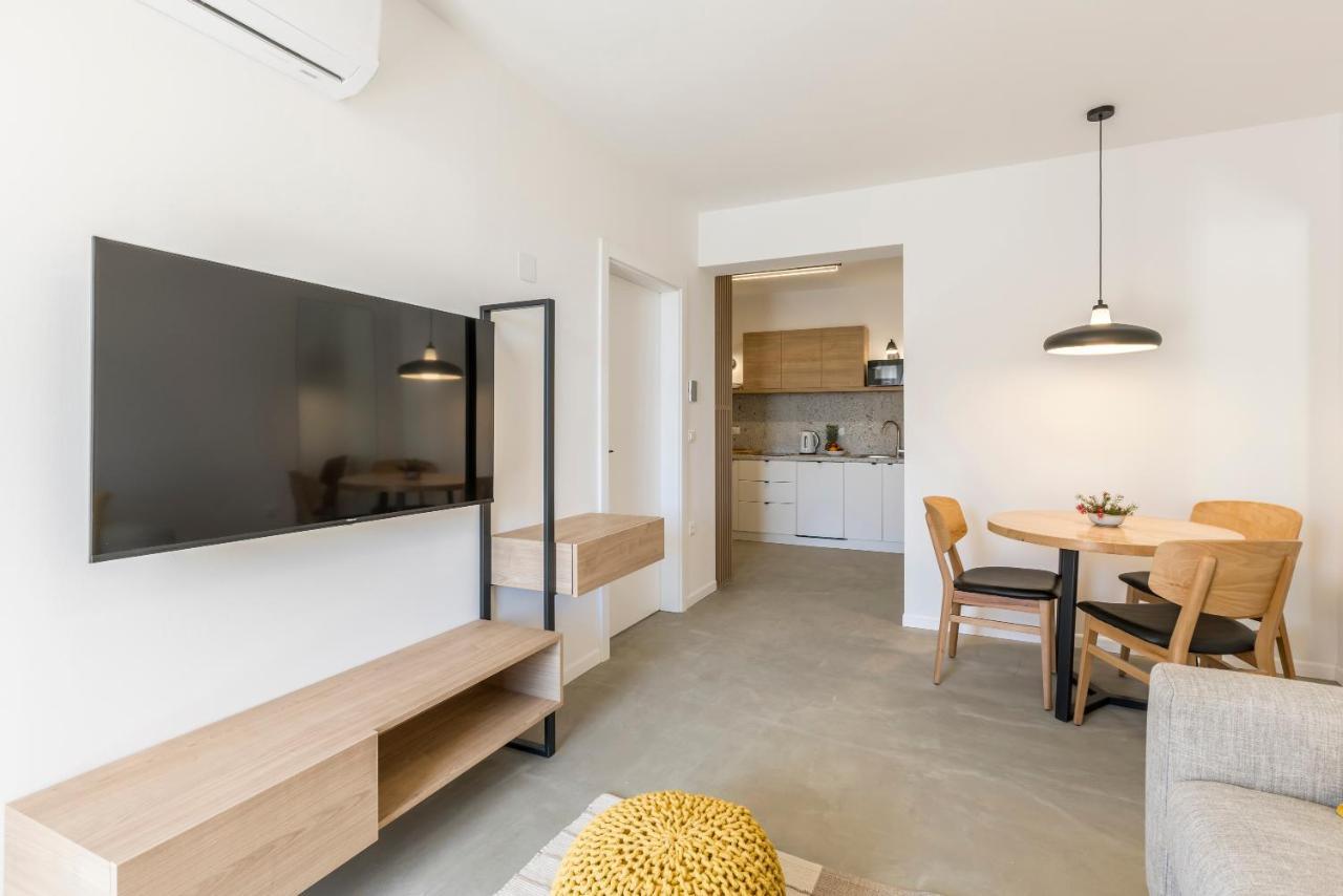 Porto Sereno Apartments Šibenik Exteriör bild