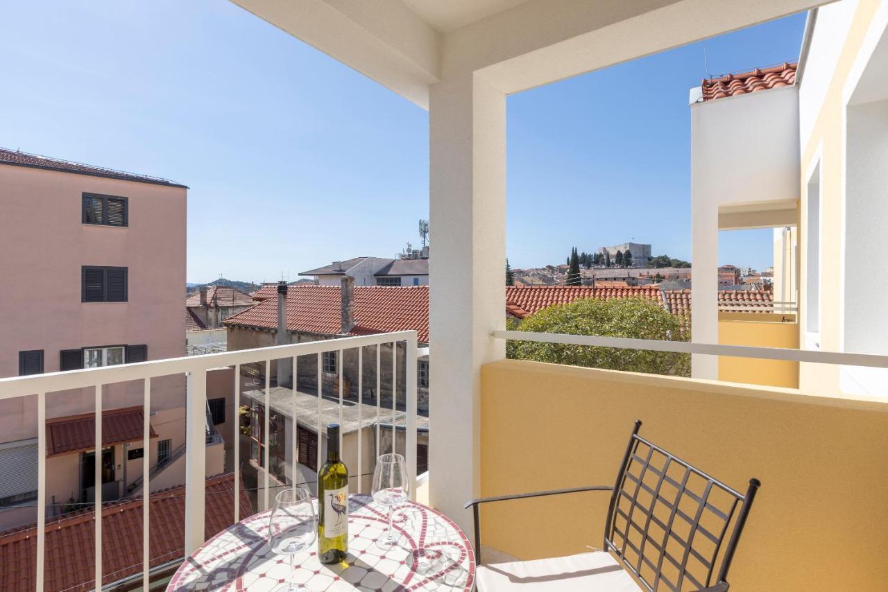 Porto Sereno Apartments Šibenik Exteriör bild