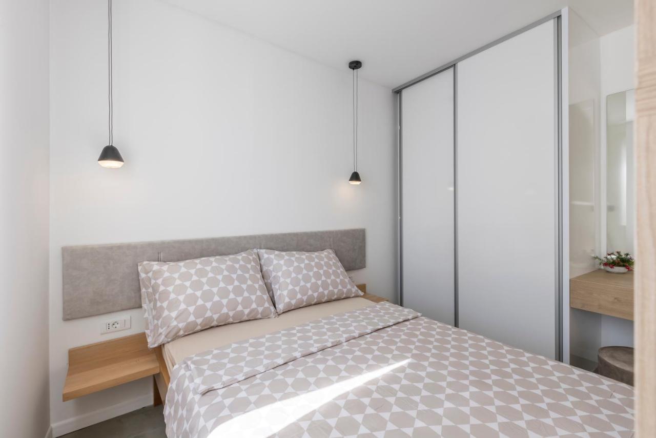 Porto Sereno Apartments Šibenik Exteriör bild