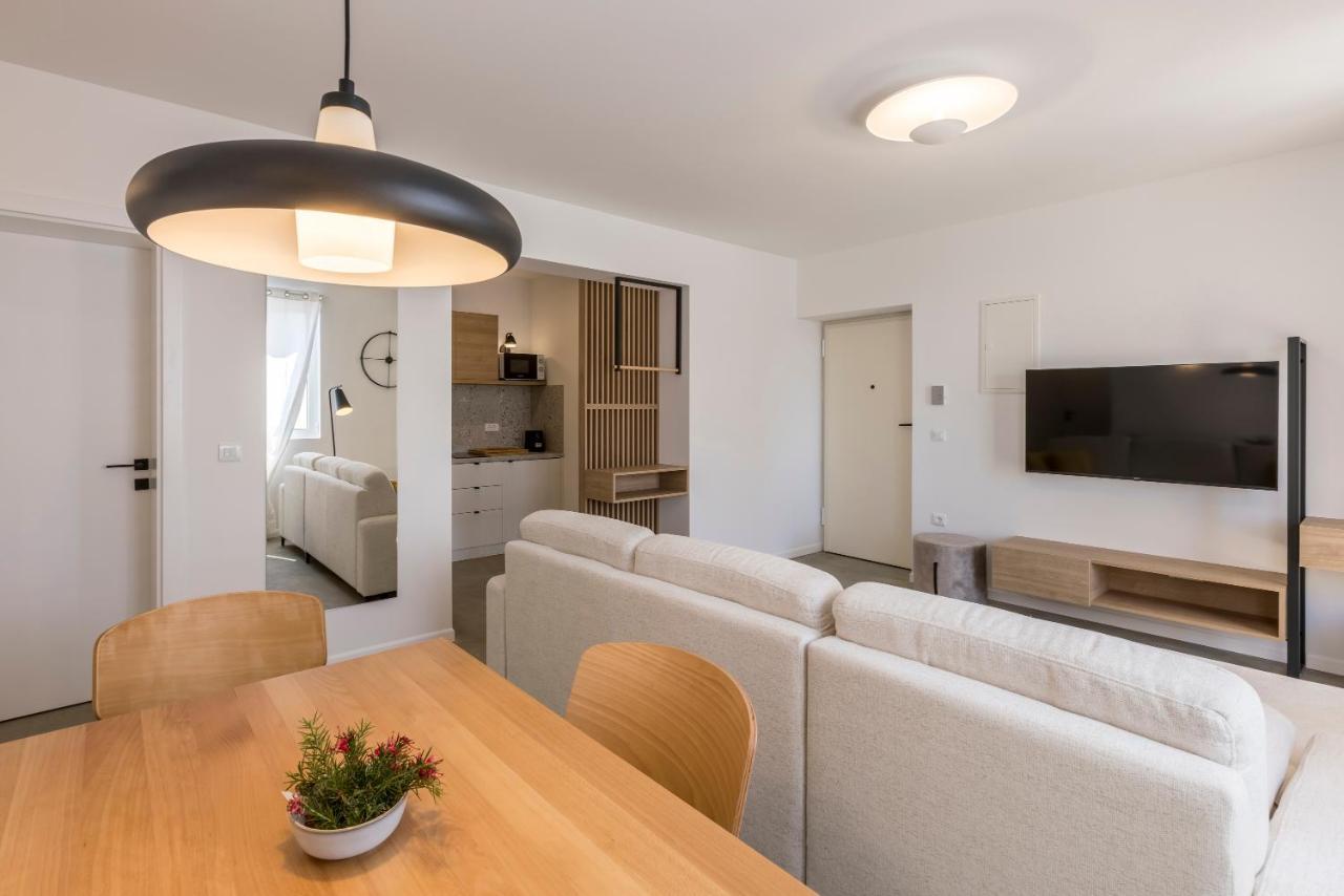 Porto Sereno Apartments Šibenik Exteriör bild