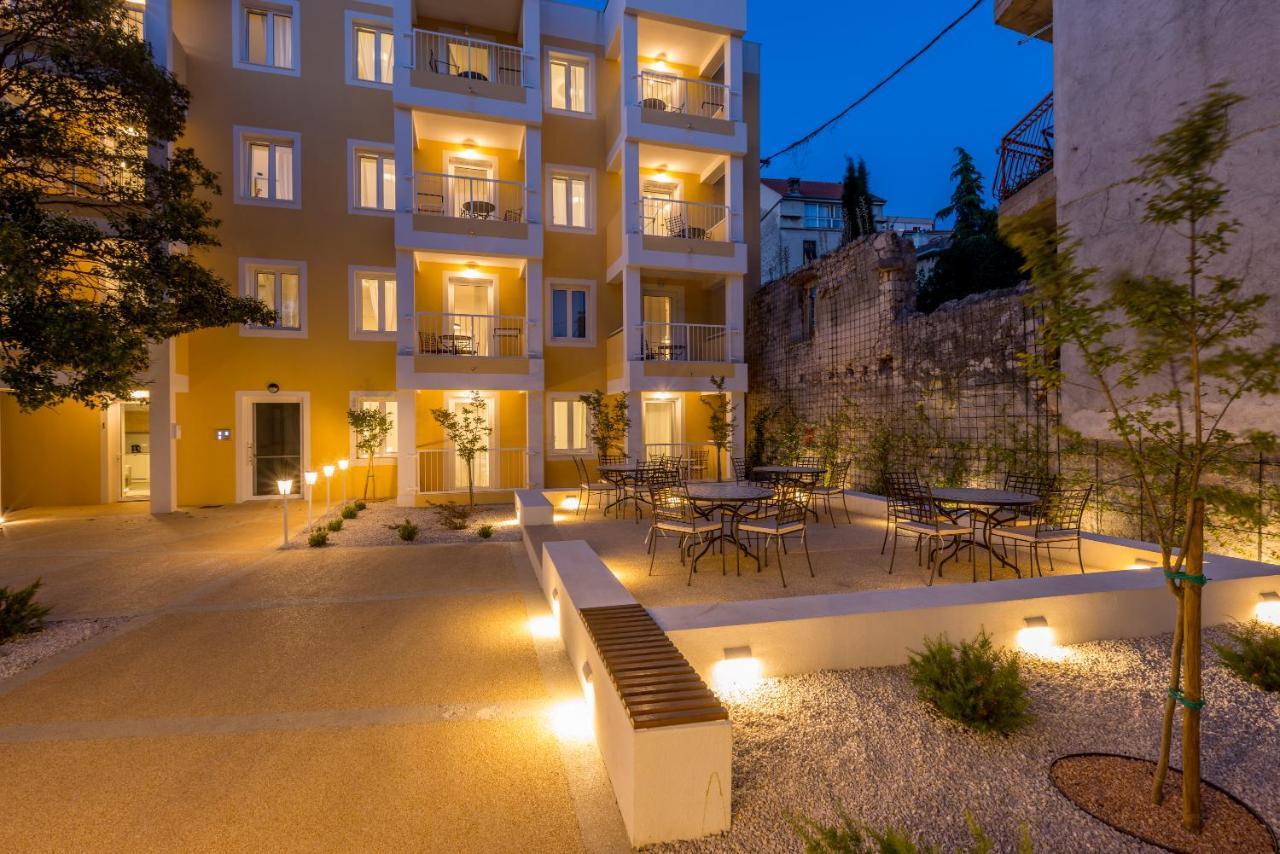 Porto Sereno Apartments Šibenik Exteriör bild