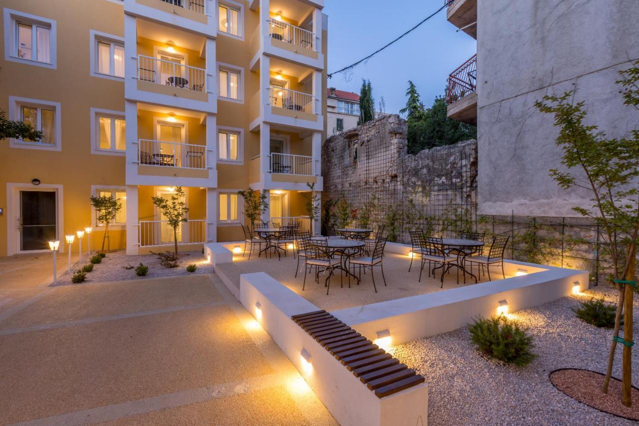 Porto Sereno Apartments Šibenik Exteriör bild