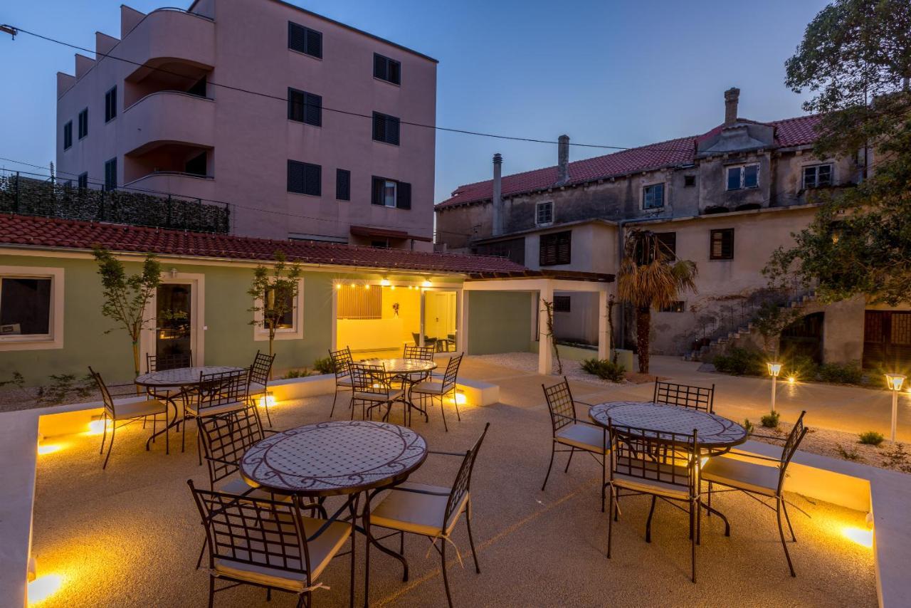Porto Sereno Apartments Šibenik Exteriör bild