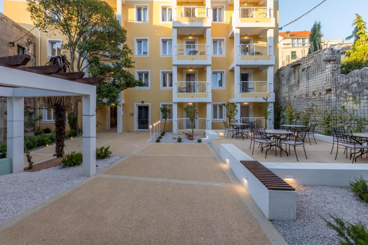 Porto Sereno Apartments Šibenik Exteriör bild