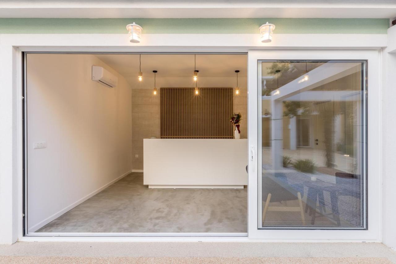 Porto Sereno Apartments Šibenik Exteriör bild