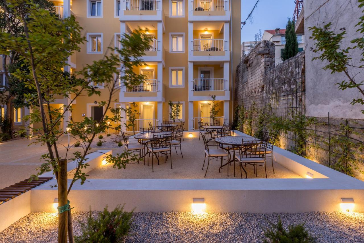 Porto Sereno Apartments Šibenik Exteriör bild